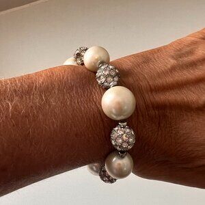 Vineyard Vines Pearl / Crystal Bead Bracelet